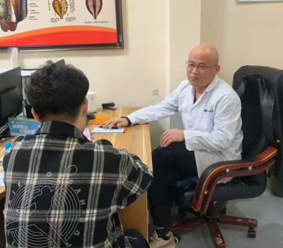 巴中市|男科医师高朋磊：守护男性健康，专业男科诊疗